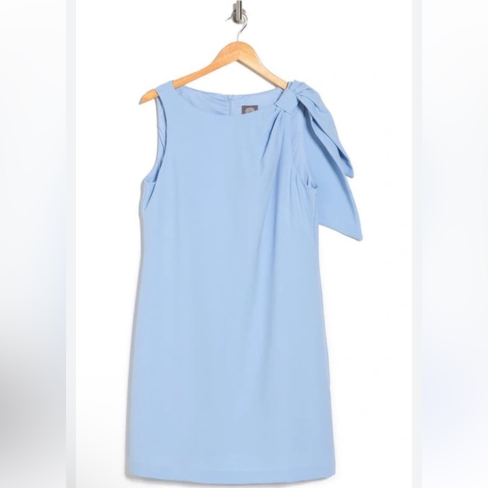 Sky Blue Vince Camuto Signature Stretch Crepe Shift Dress Size US8